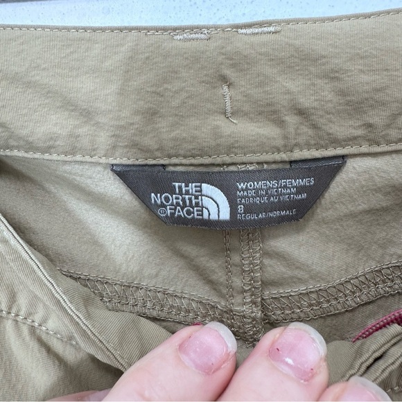 The North Face Women's Zip Off Shorts Tan Stone Hiking Outdoor Pants Size 8 - Picture 5 of 9